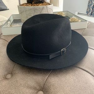 Black felt hat
